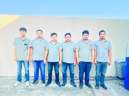 ทีมงานช่างซ่อมประปามืออาชีพ ช่างหนึ่ง